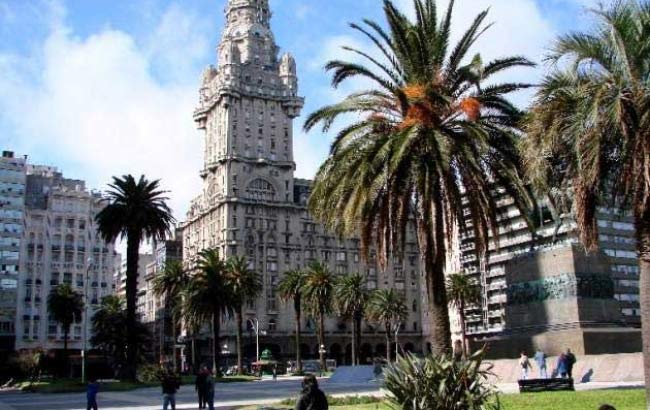 Montevideo Tour