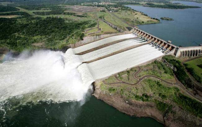 Presa Itaipu & Catamaran